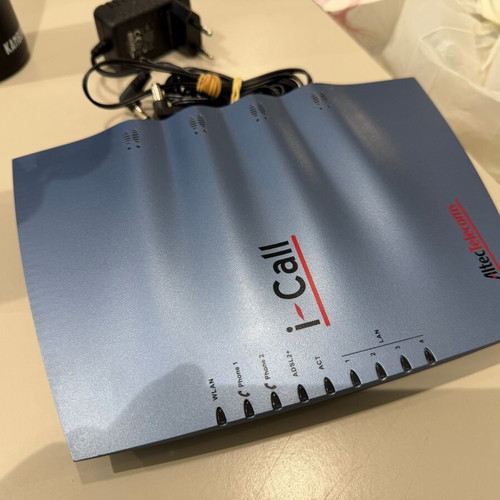DrayTek Vigor 2700V router with 2 FXS ports and VoIP gateway