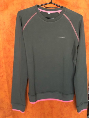 Branded women's blouse like new, size Medium