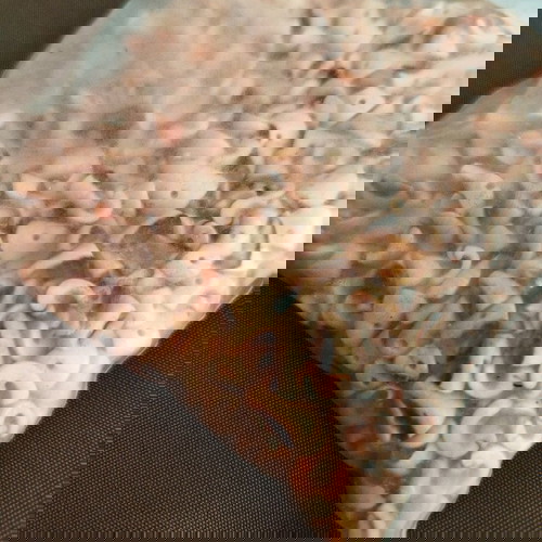 Χάντρες από κέρατο κοχυλιών σαν καινούργιο, φυσικό σχήμα με πλάγια τρύπα