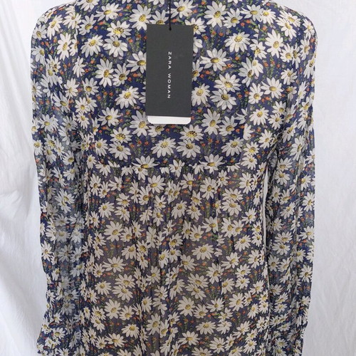 Zara shirt with flowers new, size XS, blue