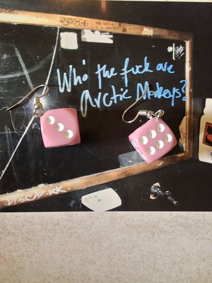Pink Dice Earrings new, pink