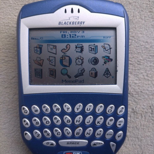 Blackberry 7230 like new with screen issue