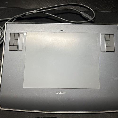 Wacom Intuos 3 PTZ-630 A5 digitizer used with pen and extra nibs