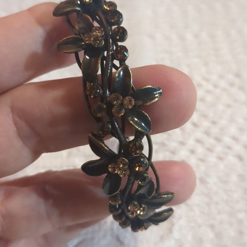 Vintage bracelet with flowers and rhinestones like new, Art Deco style