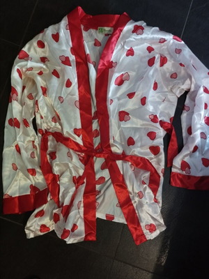 Satin robe with hearts L/XL like new, white and red