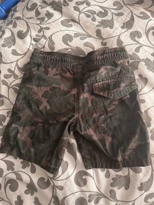 Σορτς παιδικό στρατιωτικό παραλλαγή 98 εκατοστά σαν καινούργιο