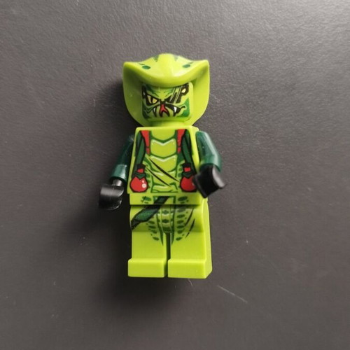 Lego Ninjago Lasha Red Vials minifigure used, good condition