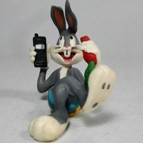 Bugs Bunny vintage miniature figure 1990s, Bullyland hand painted