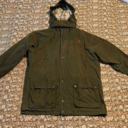Fjallraven lightweight waterproof jacket XL like new