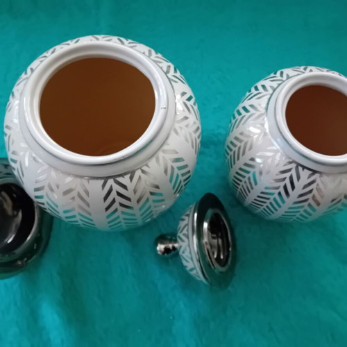 Zen decorative vases like new, pack of 2, ceramic with silver design