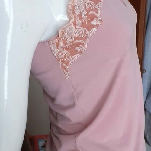 Blouses used, pack of 4 with satin pants gift