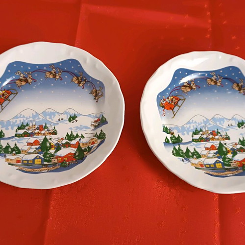 Set of 2 Vintage Plates new 17 cm Made in England
