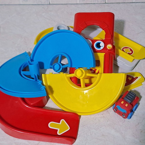 Supreme Baby Wheels Rescue Station action set with toy car