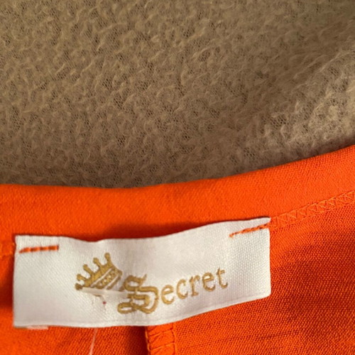 Women's blouse coral color size medium new