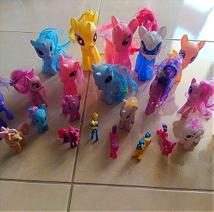 23 "My little pony" σε διάφορα μεγέθη