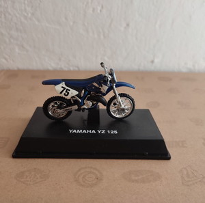 Yamaha YZ 125 μινιατούρα