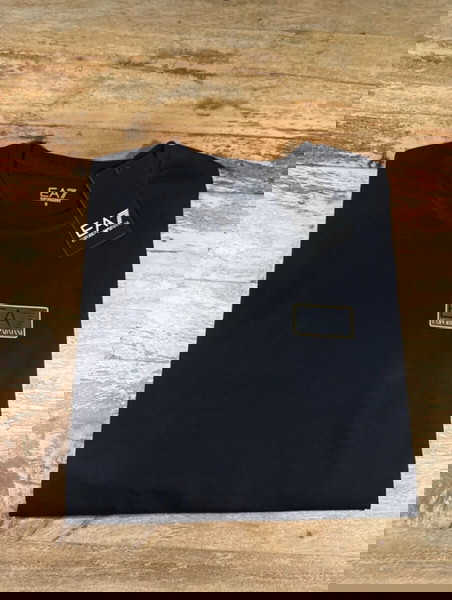 EA7 T-Shirt