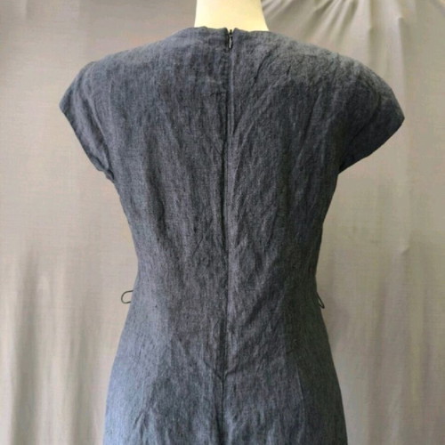 Linen dress size M blue like new