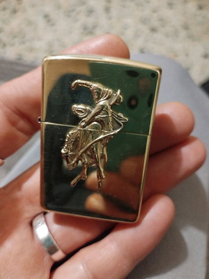 Zippo Marlboro 1994 Bronco lighter like new, cowboys design