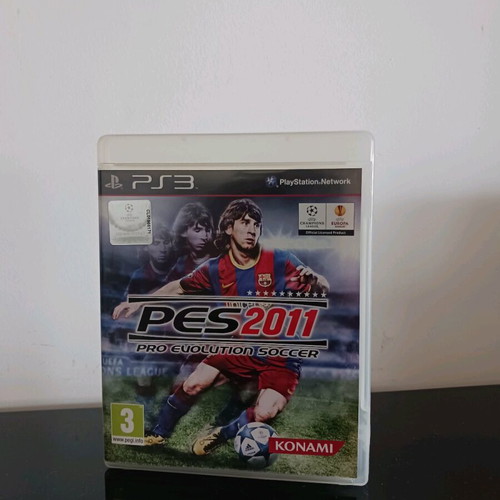 PES 2011 PS3 game like new with original case and manual