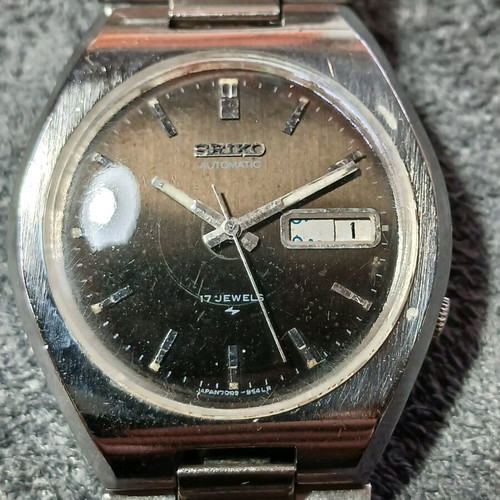 Seiko 7009-8289-P vintage wristwatch used, 17 jewels, stainless steel