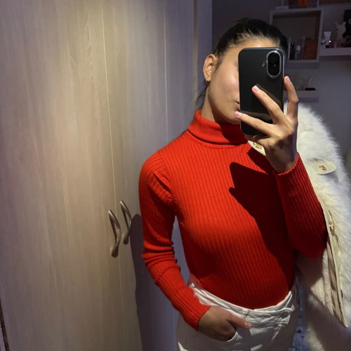 Zara turtleneck red like new, size S