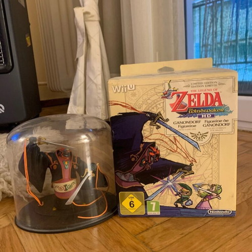 Zelda Windwaker HD Special Edition Nintendo Wii U like new