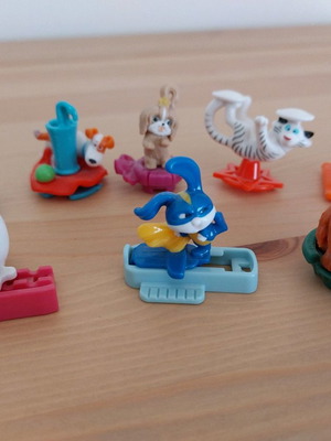 Pets 2 Kinder collection used