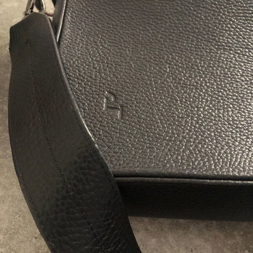 Parkhouse leather shoulder bag like new, black 20x26 cm