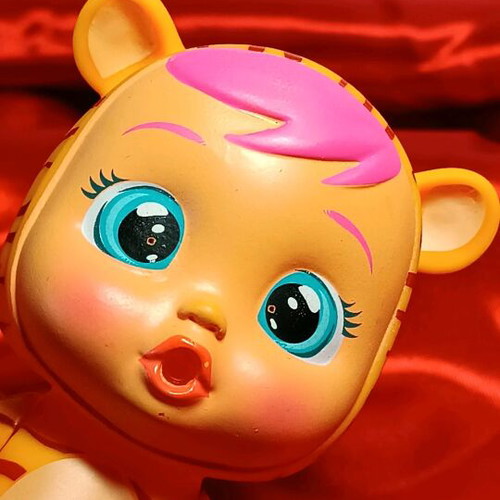Klapsoulinia doll like new