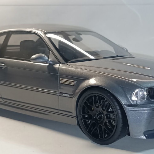 BMW M3 CSL E46 1/18 Ottomobile model car