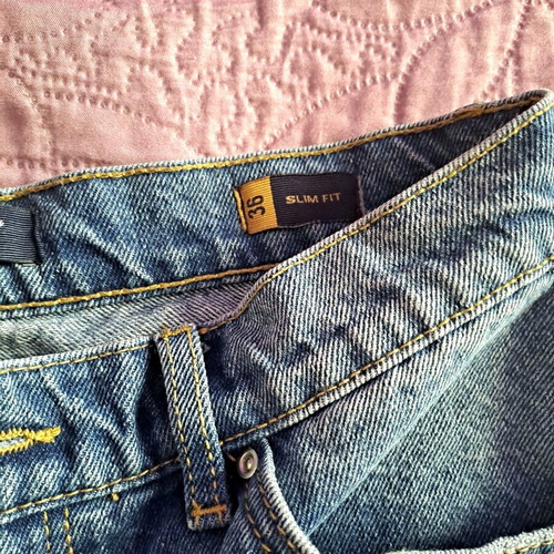 Colin's denim shorts medium light wash like new, size S 36 8