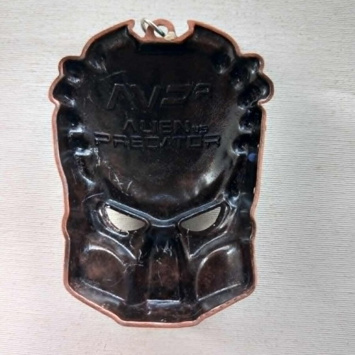Predator metal mask keychain used