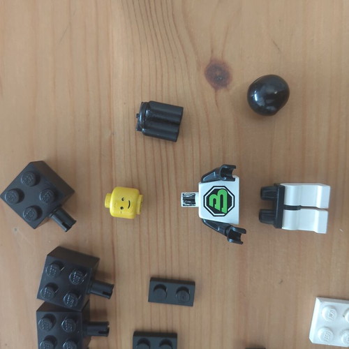 Lego vintage set Tri-Wheeled Tyrax 6851 used