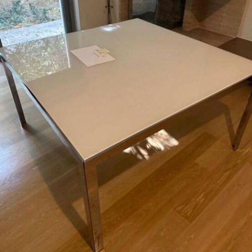Luxury Deloudis dining table minimal design like new