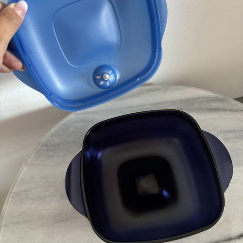 Tupperware 1.2 liter microwave bowl