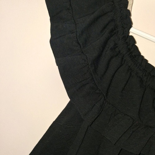 Black blouse like new, 100% cotton, one size, off-the-shoulder