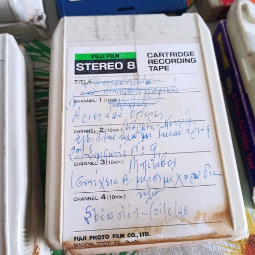 8 track cassettes used, pack of 6 with laika, classical and rock music