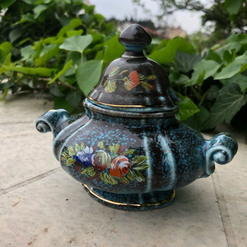 Vintage porcelain sugar bowl like new, Italian with floral designs
