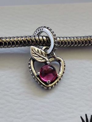Pandora Disney Snow White Apple Pendant new, red and silver