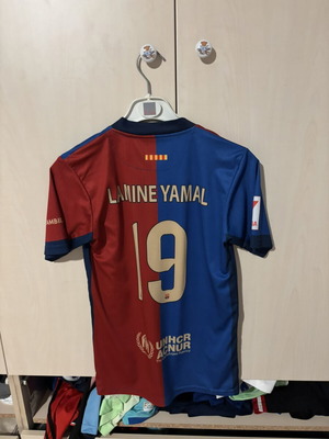 Barcelona Lamine Yamal kids jersey