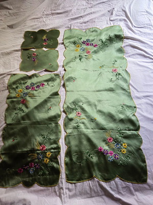 Vintage bedroom set 4 pieces used, green Shantung fabric with embroidery