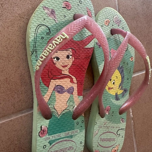Ariel kids slippers like new, multicolor, Havaianas size 29-30