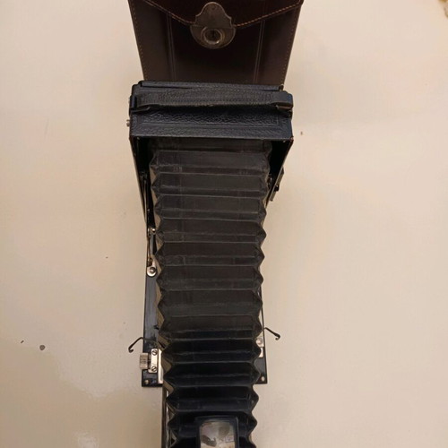 Certotrop camera used with Mayer-Gorlitz 1:45 f13.5cm lens