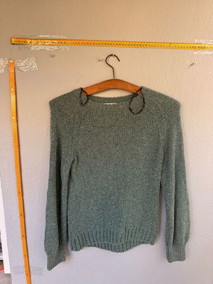 H&M women's green knitted sweater like new, size XS