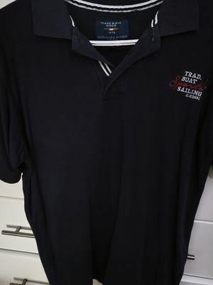 Men's Polo Shirt like new, size L