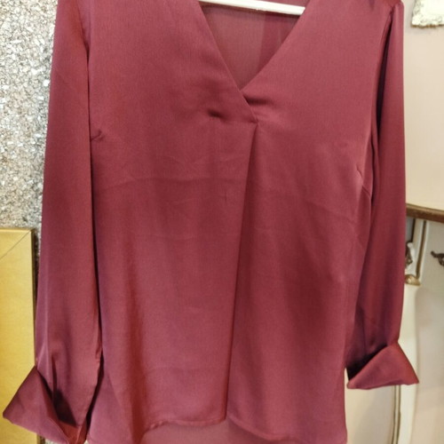 Burgundy blouse, like new