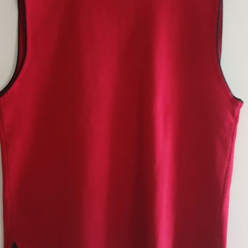 Vintage embroidered red women's vest, like new