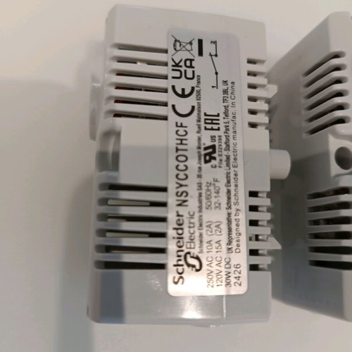 Schneider NSYCCOTHCF red rail thermostat, 2 pieces new