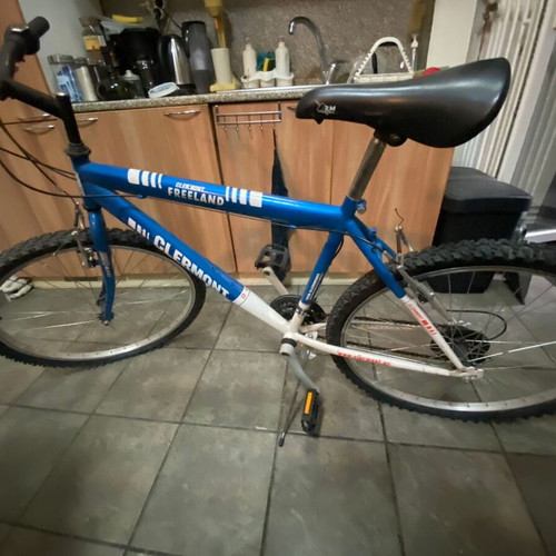 Clermont Freeland men's bicycle like new with 6 Shimano gears